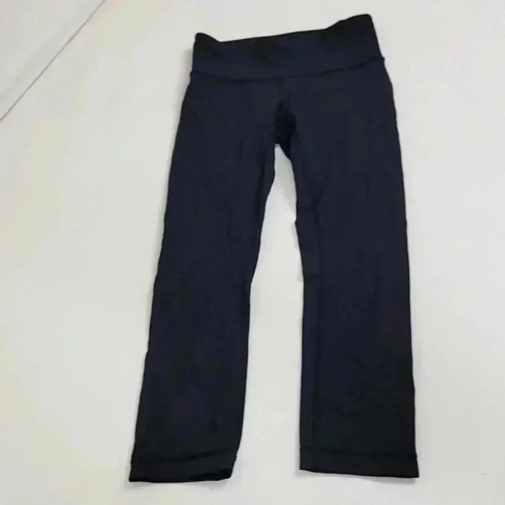Lululemon Wunder Under Crop *Mid-Rise Full-On Luxtreme 21"Black - Picture 2 of 13